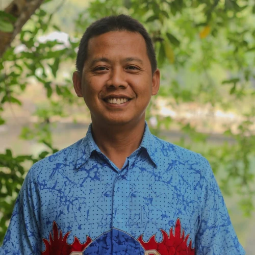 Muhamad Dhofier
