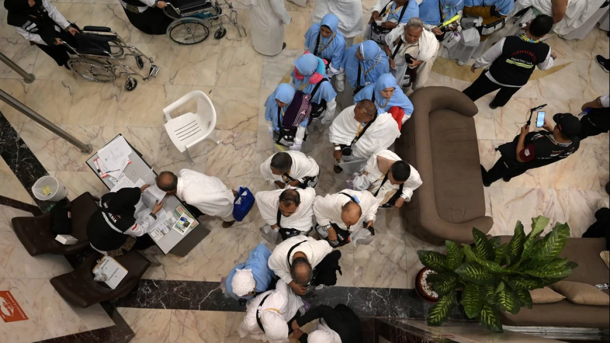 Ratusan Jemaah Kecewa Atas Layanan Garuda, Kemenag: Delay Berakibat Fatal