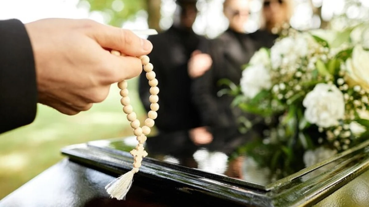 Teladan Sikap Nabi dan Sahabat terhadap Jenazah Non-Muslim