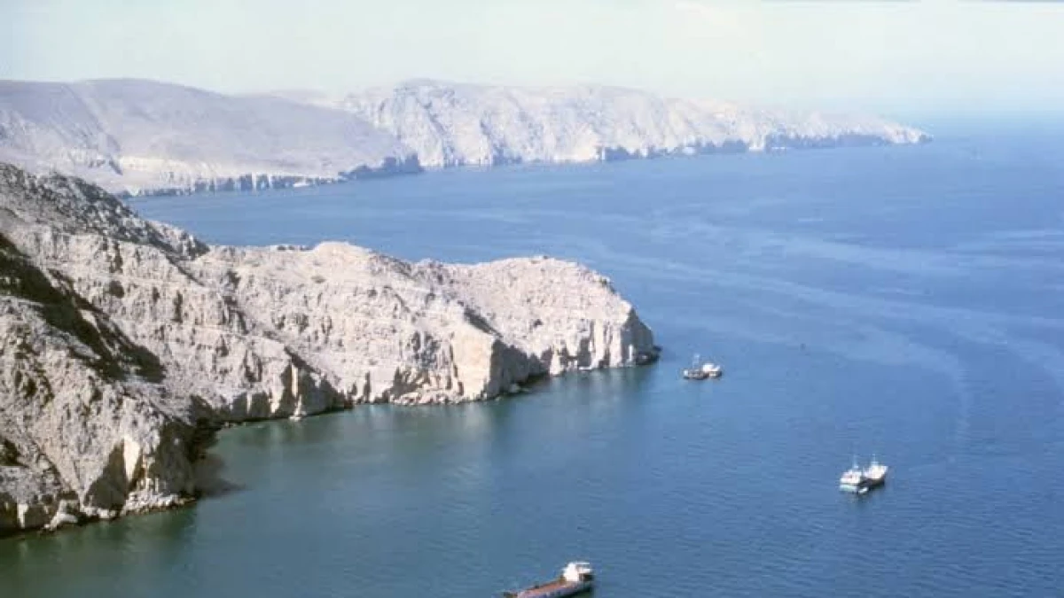 Imbas Iran Tutup Selat Hormuz, Pakar: APBN RI Bisa Terkuras kerena Impor BBM