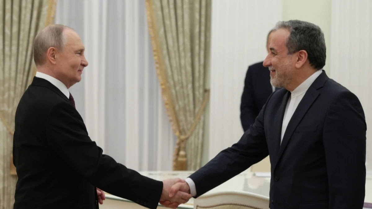 Setelah Diserang Amerika, Menlu Iran Salaman dengan Vladimir Putin di Moskow