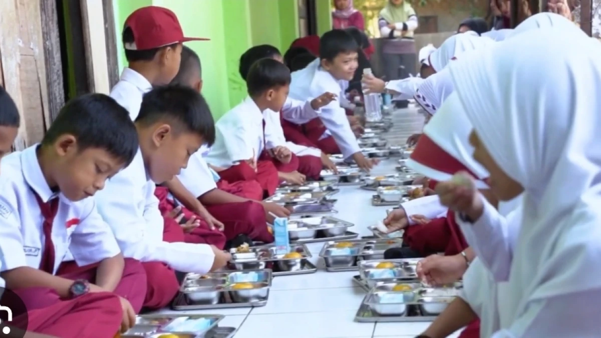 DPR Minta Temuan 5.000 Dapur Fiktif di Program MBG Diaudit
