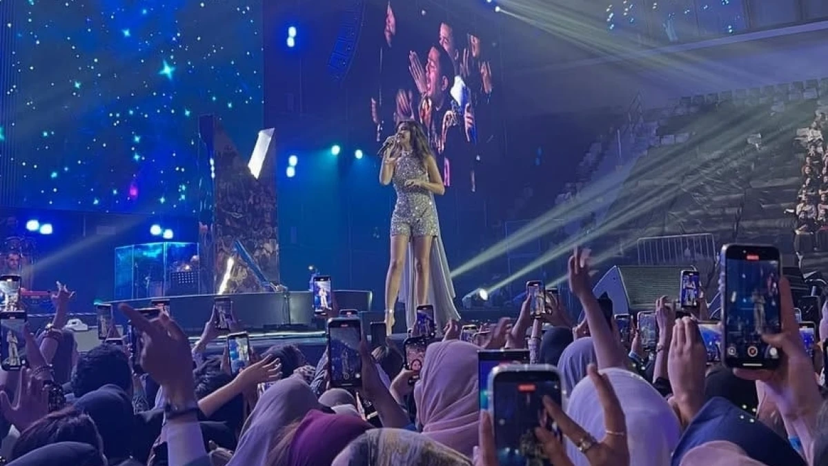 Ratu Pop Arab Nancy Ajram Tampil Memukau, Rebut Hati Penggemarnya di Senayan
