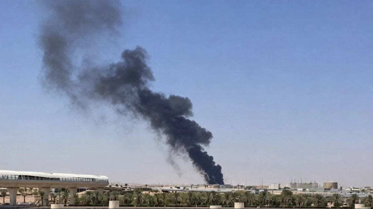 Serangan Bandara Riyadh Tewaskan 12 Orang, Trump Pertimbangkan Ikut Serang Houthi