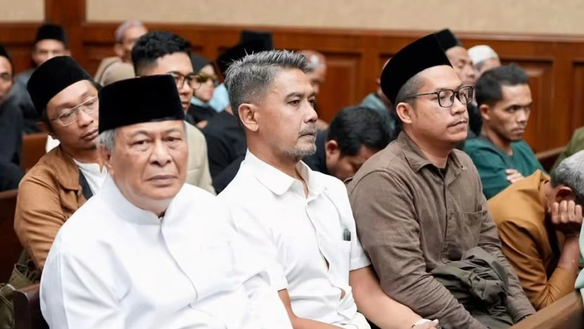 Kiai Muhyiddin hingga Gus Irfan Solo Hadiri Sidang Gus Yaqut di PN Jakpus