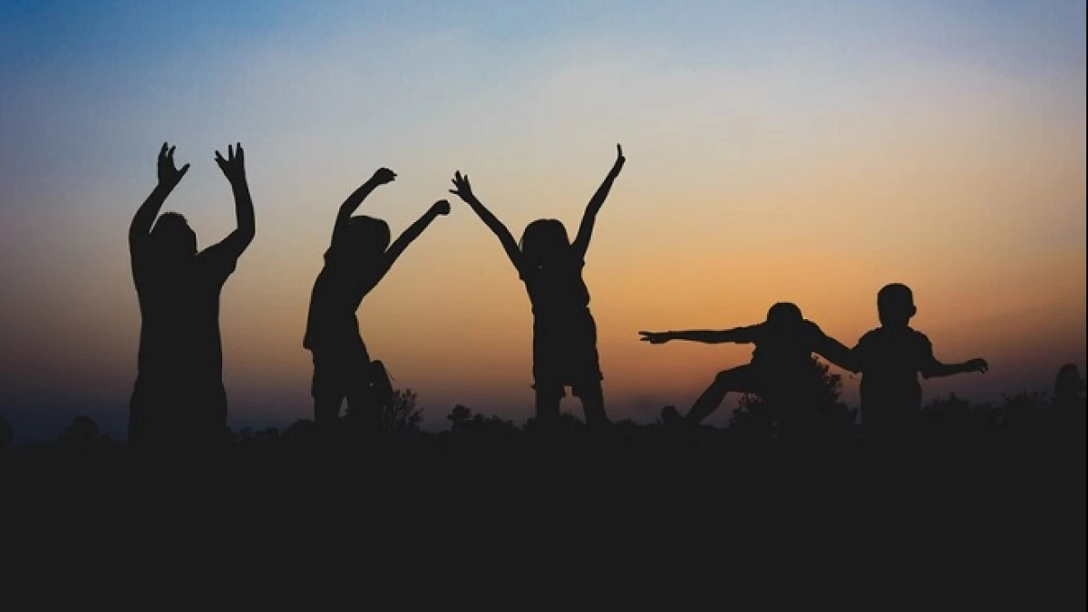 5 Ciri Sahabat Sejati menurut Imam Ghazali