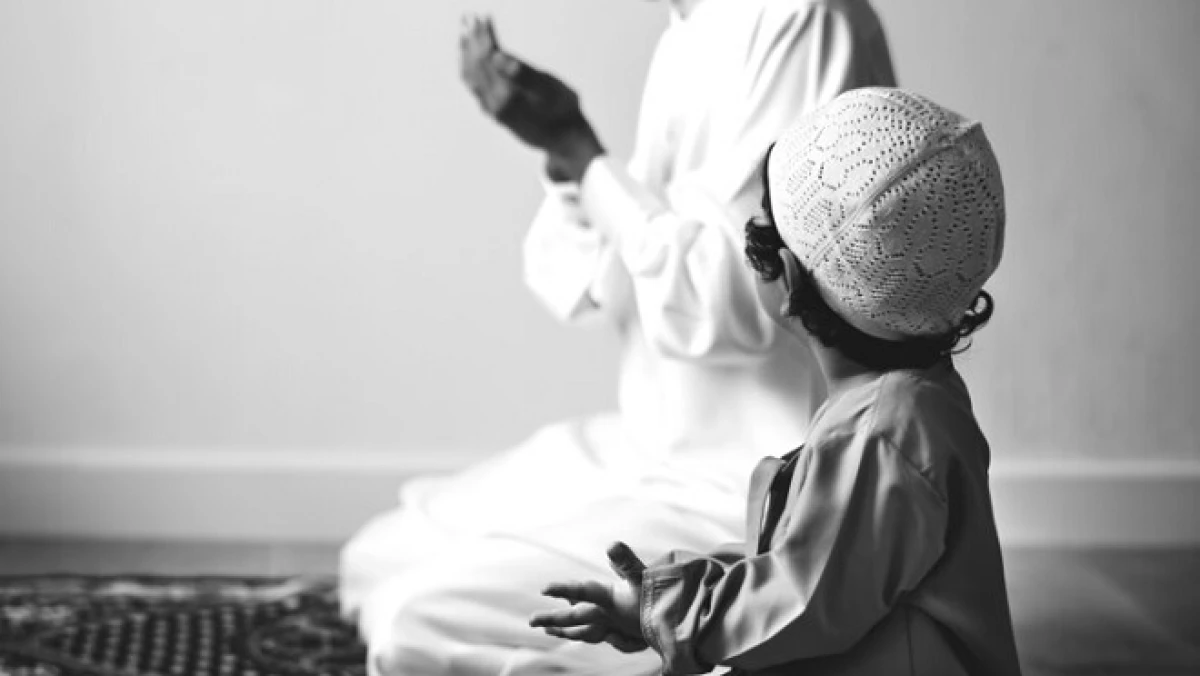 Doa Kamilin yang Dibaca setelah Shalat Tarawih: Arab, Latin, dan Artinya