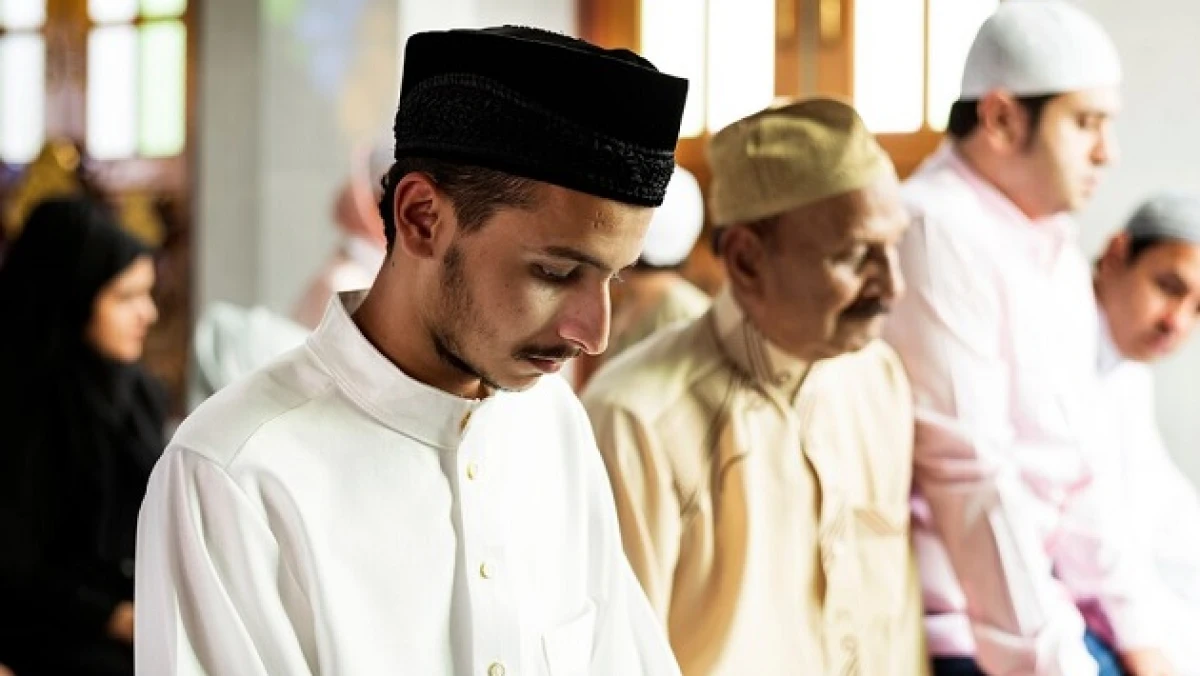 Durasi Sholat Tarawih Terlalu Lama, Apakah Bijak?