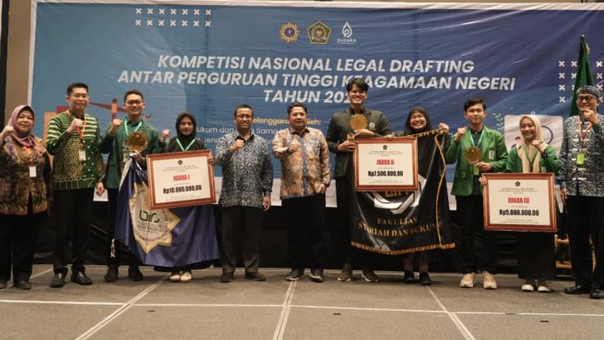 3 UIN Raih Juara Kompetisi Penyusunan Perancangan Hukum