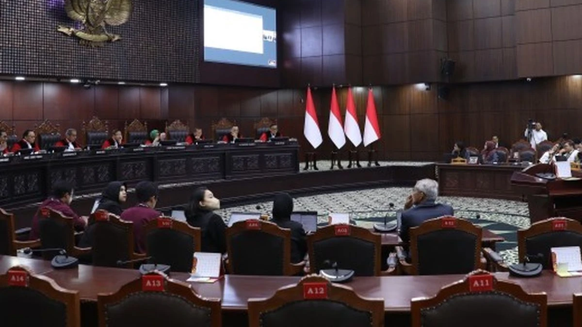 MK Putuskan Anggaran MBG Harus Dipisah dari Pendidikan