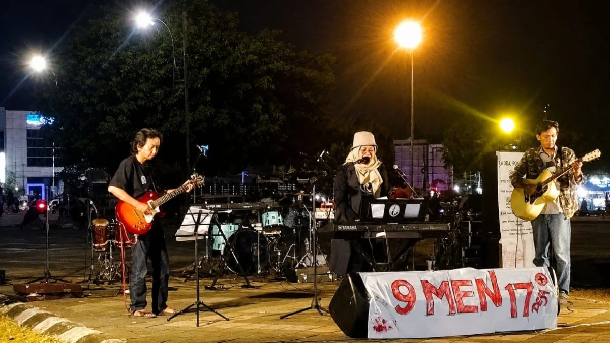 Pentas Musik ‘Ngamen 17 Desa’ Hangatkan Malam Minggu di Alun-Alun Banjarnegara Jateng