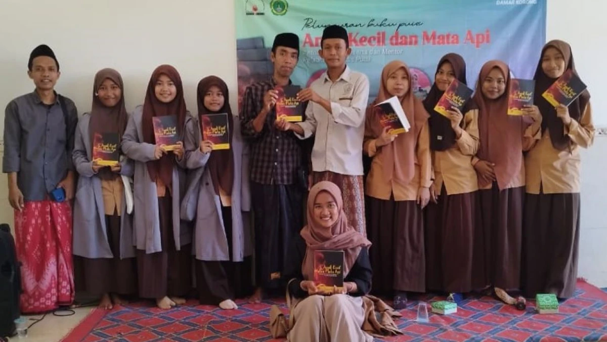 Dedikasi A Warits Rovi: Guru yang Menyemai Penulis Muda Berprestasi