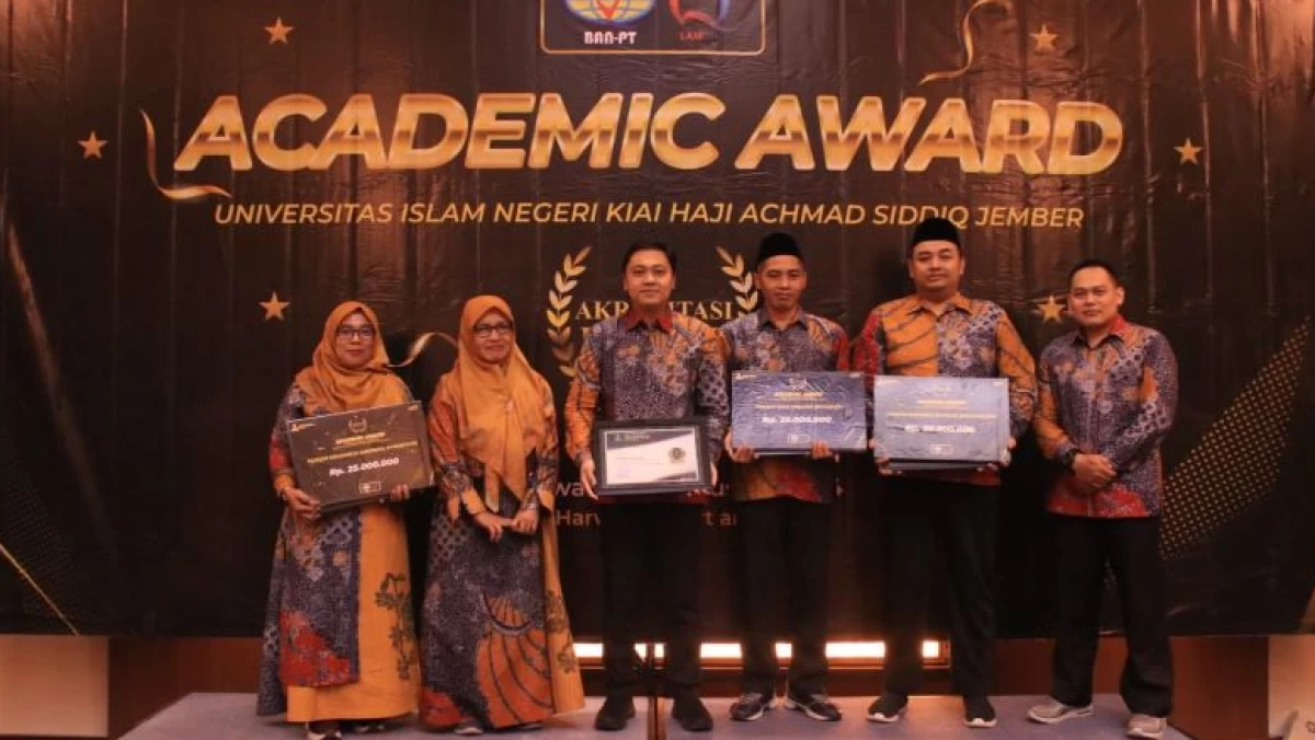 3 Prodi Terakreditasi Unggul, Fakultas Syariah UIN KHAS Jember Raih Academic Award
