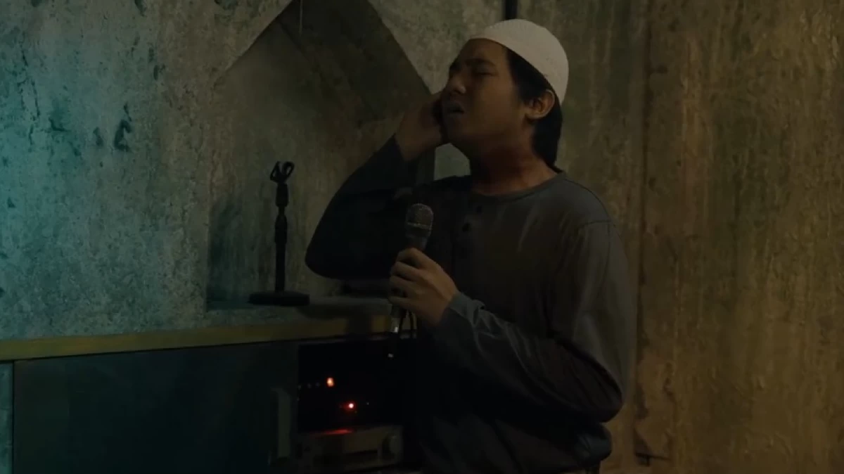 Hukum Adzan untuk Mengusir Gangguan Jin dan Setan