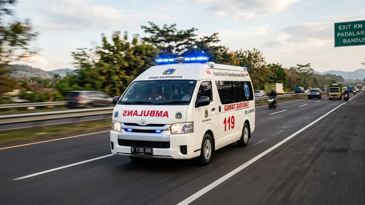 Hukum Mengendarai Ambulans dengan Kecepatan Tinggi