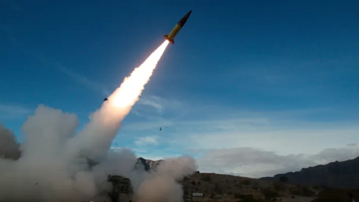 Ukraina Tuding Rusia Luncurkan Rudal Balistik Antarbenua