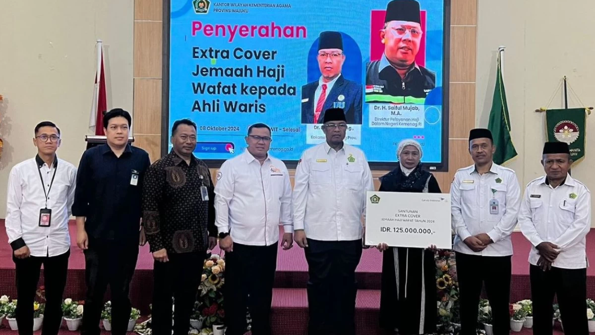 Kemenag Serahkan Rp125 Juta Cover Asuransi Jemaah yang Wafat pada Musim Haji 2024