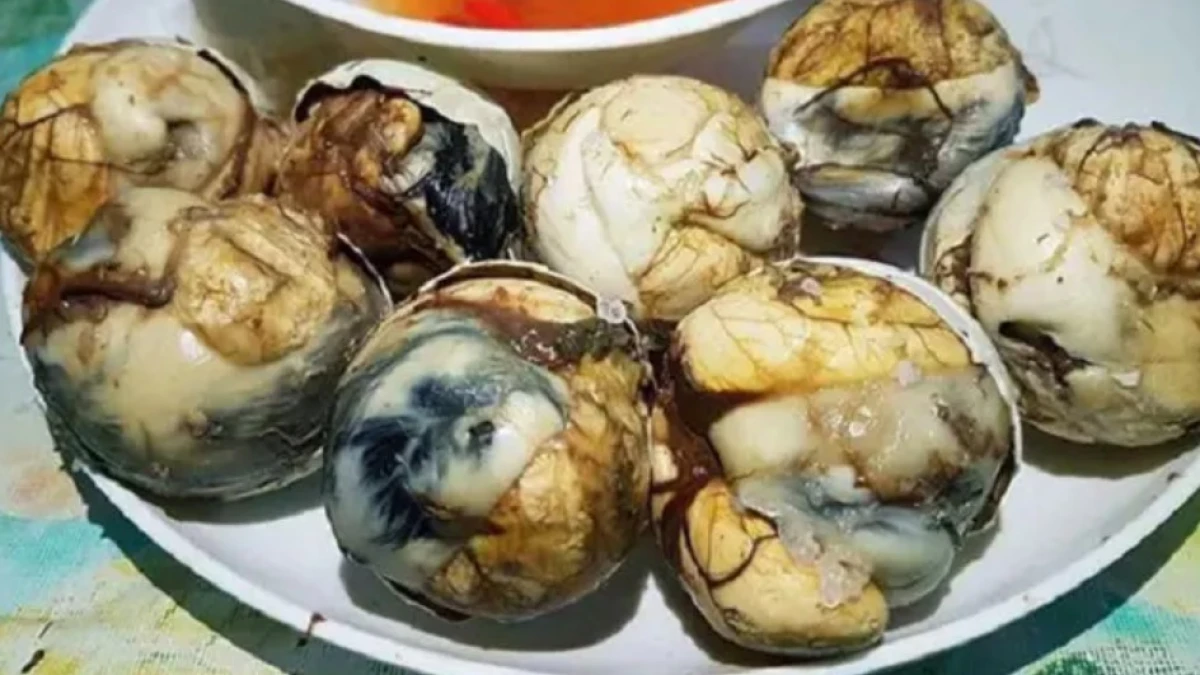 Hukum Makan Balut, Telur Berisi Embrio menurut Syekh Nawawi al-Bantani