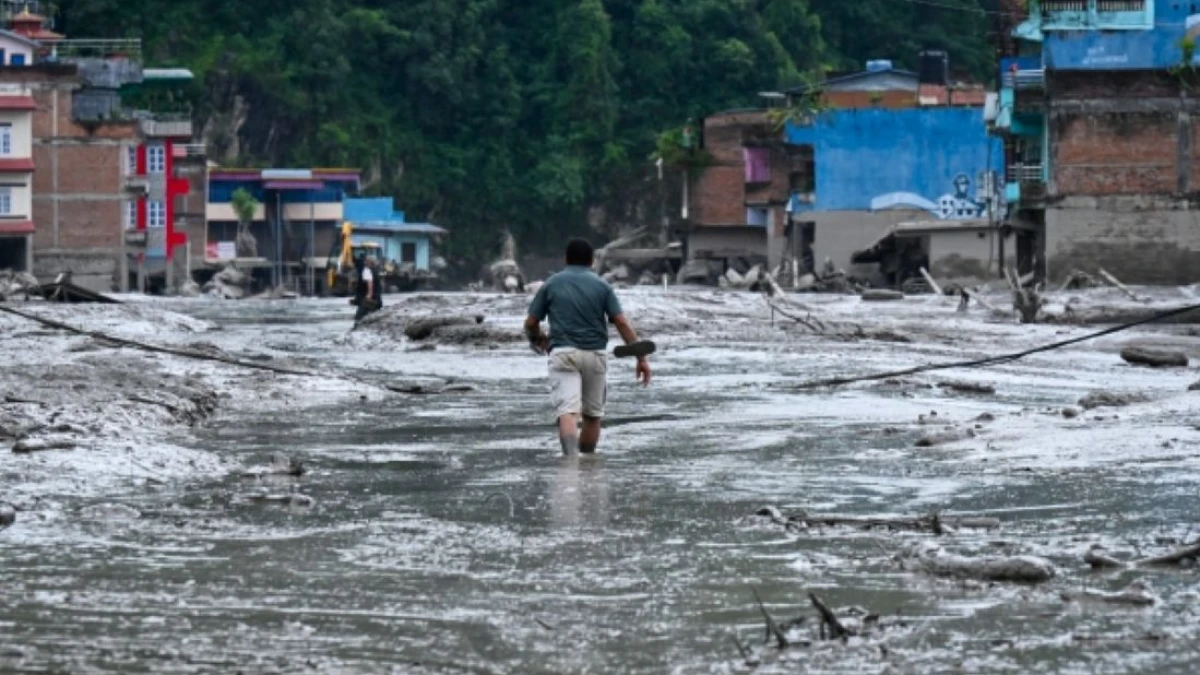 Banjir Nepal-China,  579 Korban Meninggal Dunia, 2.400 Orang Hilang