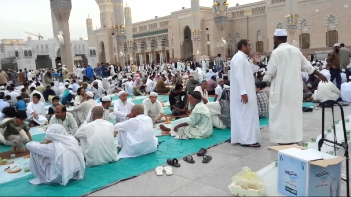 Merasakan Hangatnya 'Kota Nabi' di Bulan Ramadhan