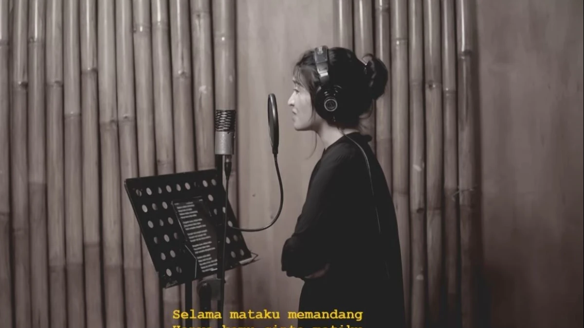 Mengarsipkan Cinta lewat Puisi dan Lagu
