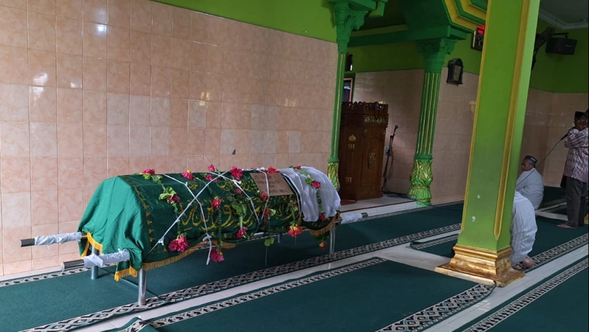 Hukum Menyalati Jenazah di Dalam Masjid