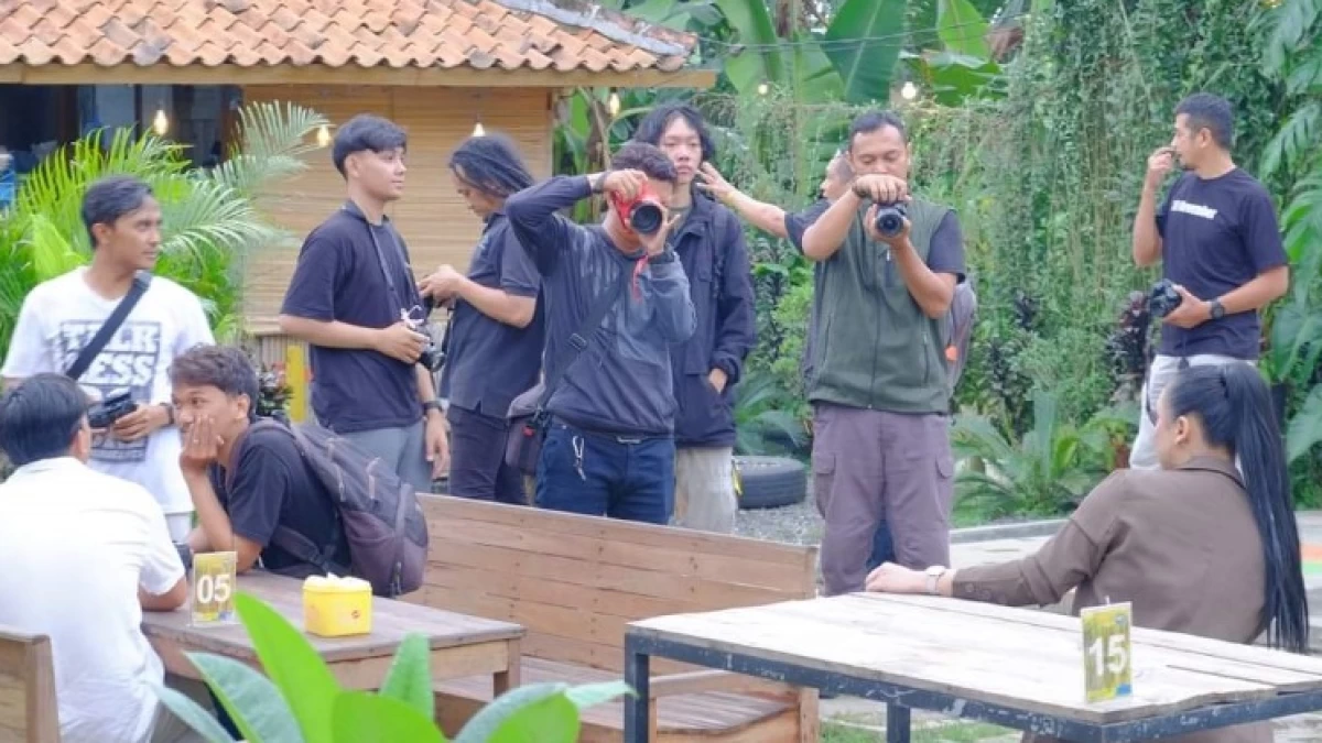 Ngabuburit Asyik ala Milenial Banjarnegara: Dari Belajar Menulis hingga Jualan Foto di Internet