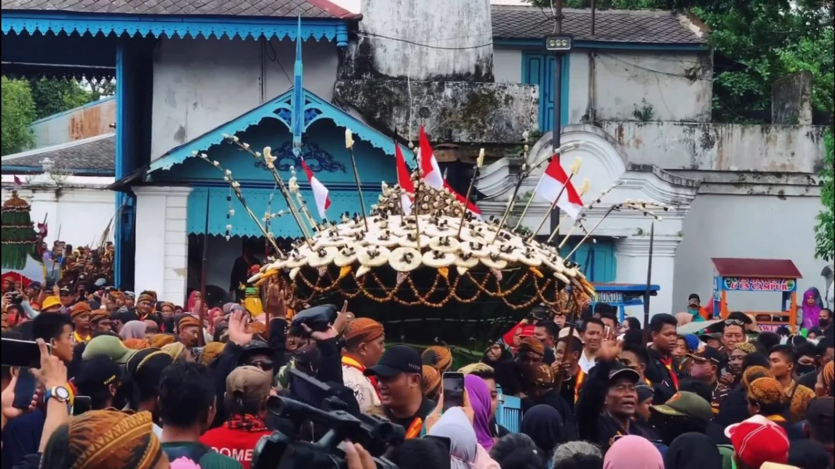 Maulid dan Ragam Ekspresi Cinta pada Nabi Muhammad