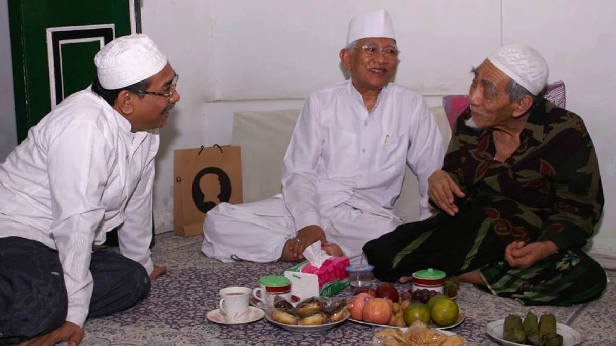 Gonjang-ganjing di Tubuh PBNU, Gus Mus: Santai Saja! NU itu milik Gusti Allah
