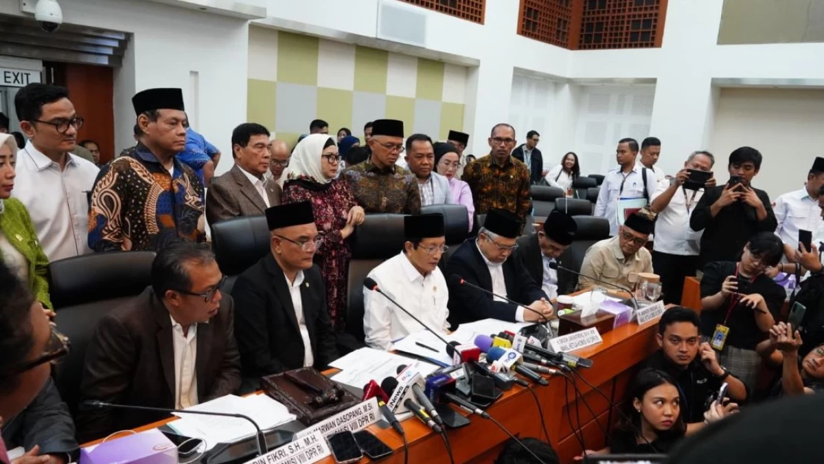 Raker Kemenag dan DPR Sepakati Biaya Haji 2025 Turun