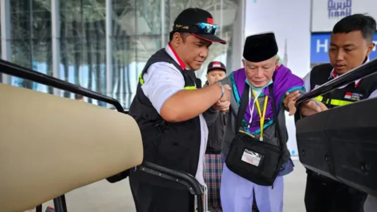 Jemaah Haji Lansia, Ibadah, dan Cinta