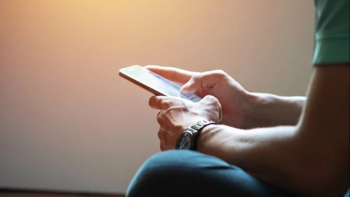Bolehkah Jatuhkan Talak Lewat WhatsApp?