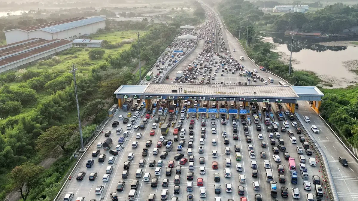 10 Hari Jelang Lebaran 2025, Volume Kendaraan Tol Trans Jawa Mulai Meningkat