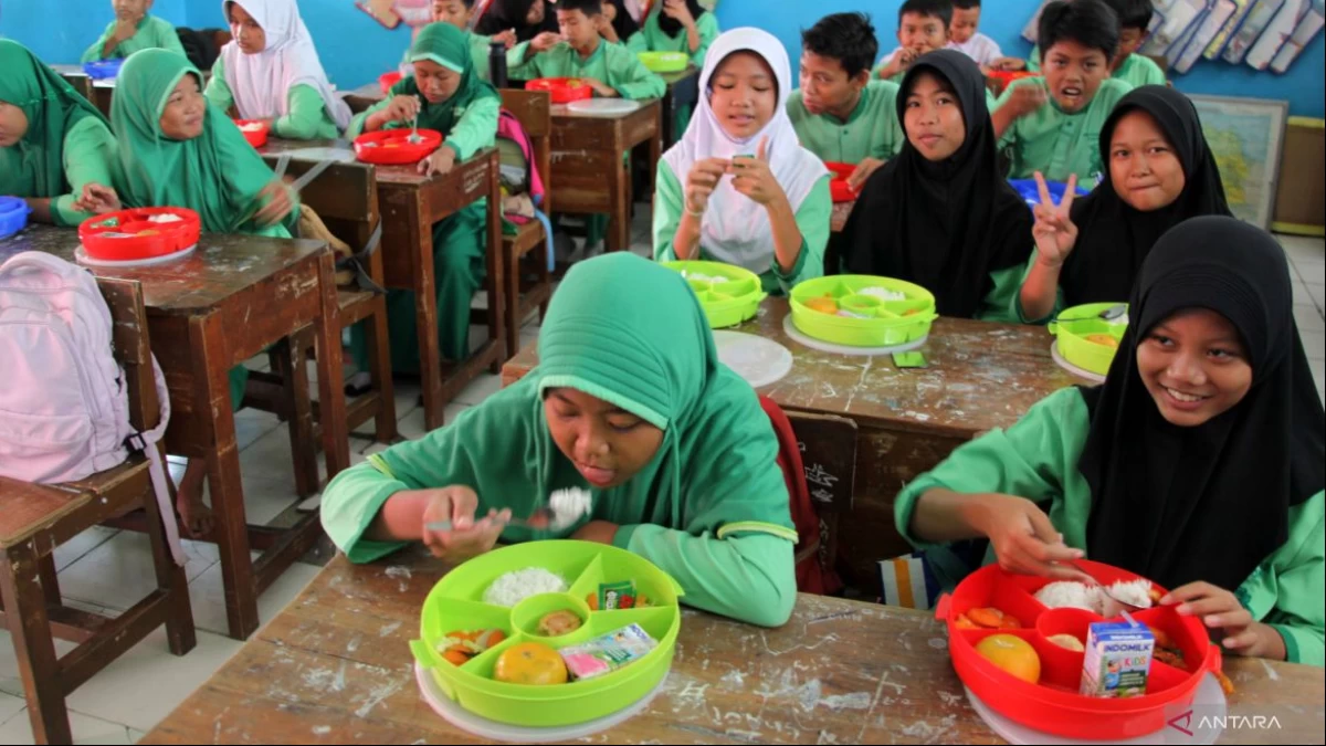 Menu Makanan di Program MBG Diklaim Tetap Bergizi Meski Tanpa Susu