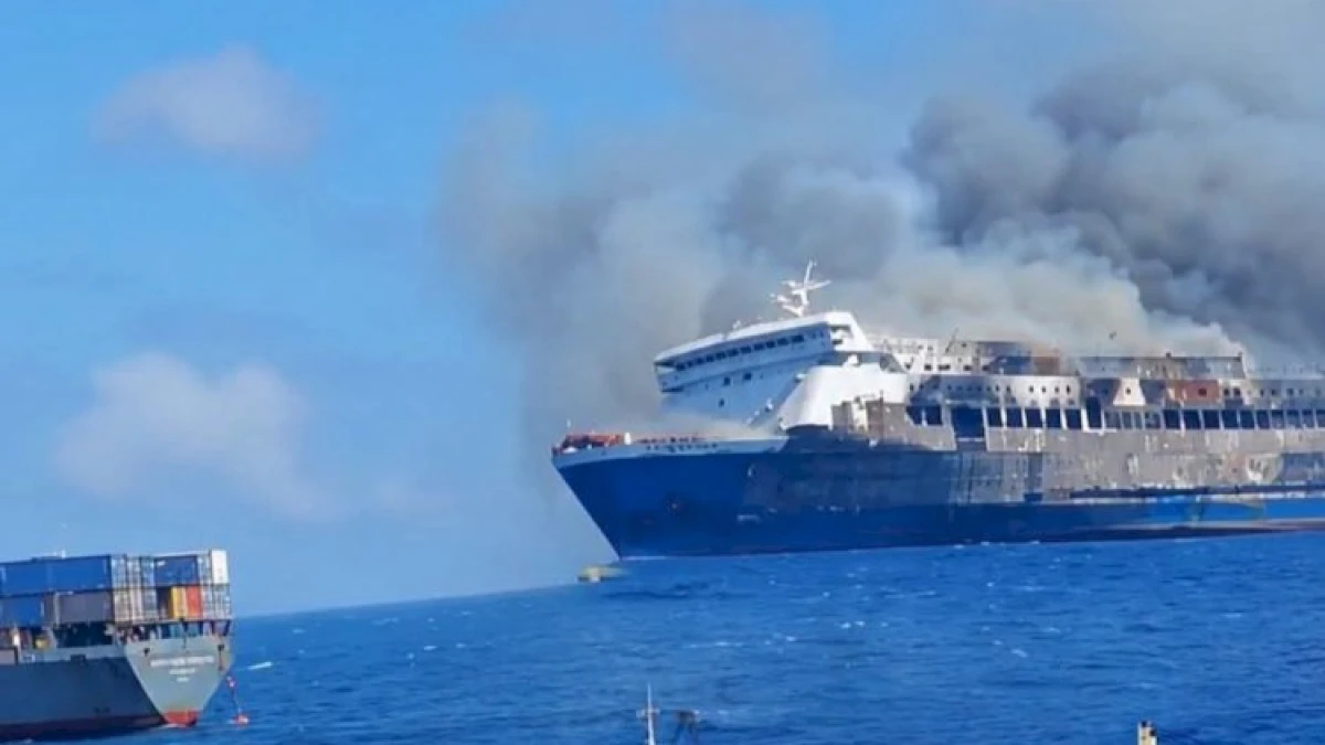 KMP Mutiara Sentosa Terbakar di Perairan Sumenep, Lima Orang Meninggal