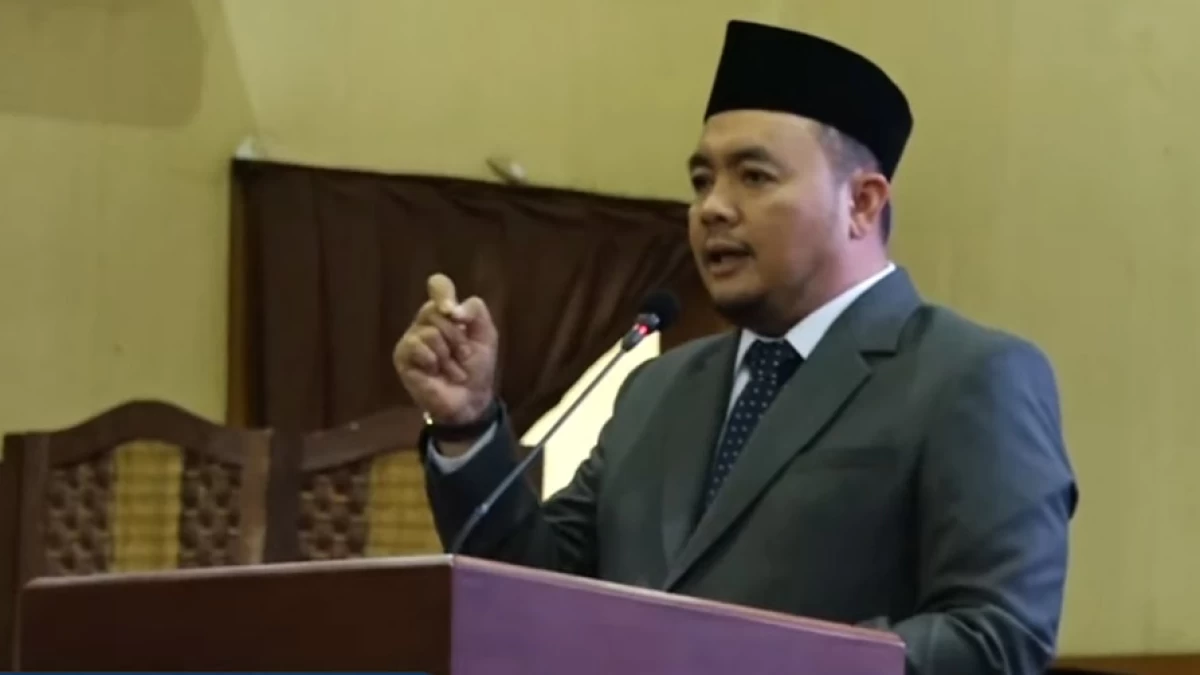 Di Depan Ratusan Wisudawan UIN Jakarta, Afifuddin Tegaskan KPU Patuhi Putusan MK