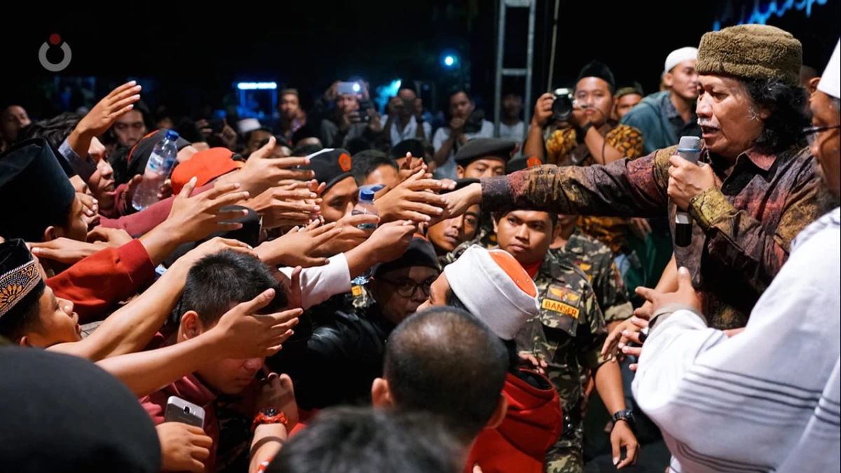 Emha Ainun Nadjib: Ibu itu Indonesia