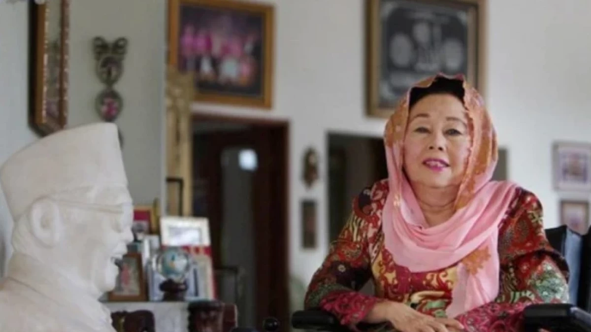 Nyai Sinta Nuriyah Raih Penghargaan Lifetime Achievement People of The Year 2024