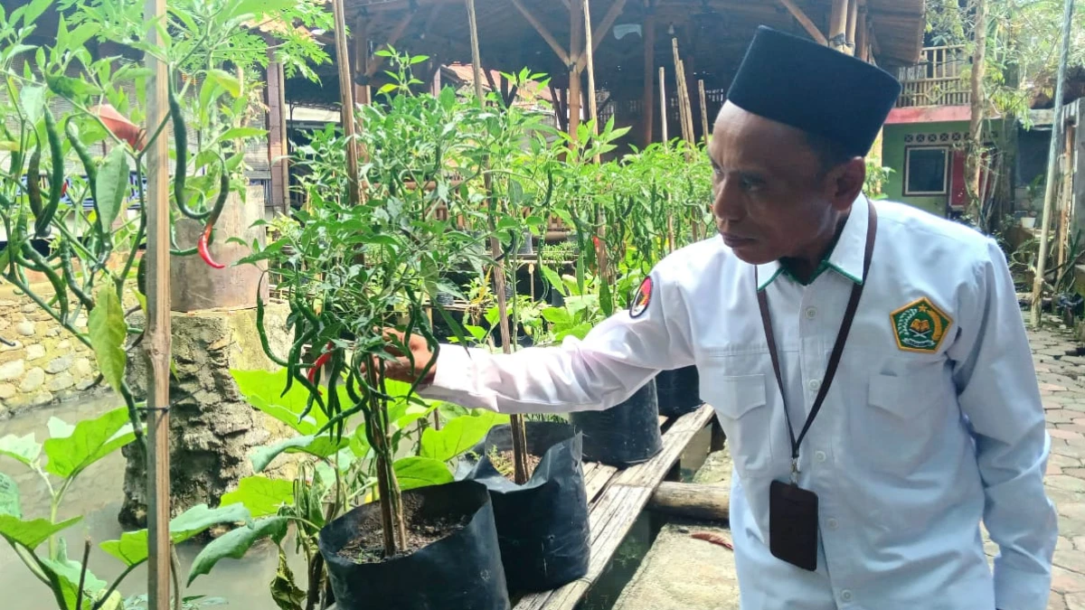 Kisah Kiai Abdurrosyid Membangun Kemandirian Pondok Pesantren Selamat di Magelang
