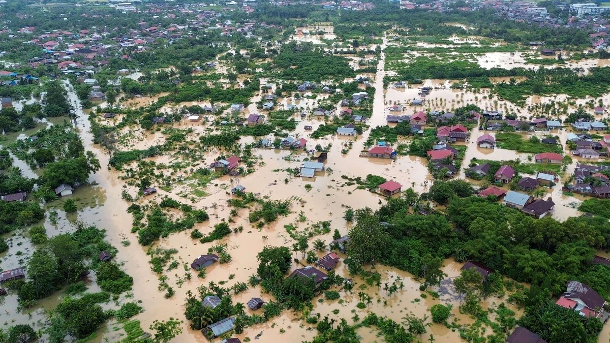 Kerugian Banjir Sumatera Capai Rp 68 T, Celios Desak Moratorium Tambang dan Sawit