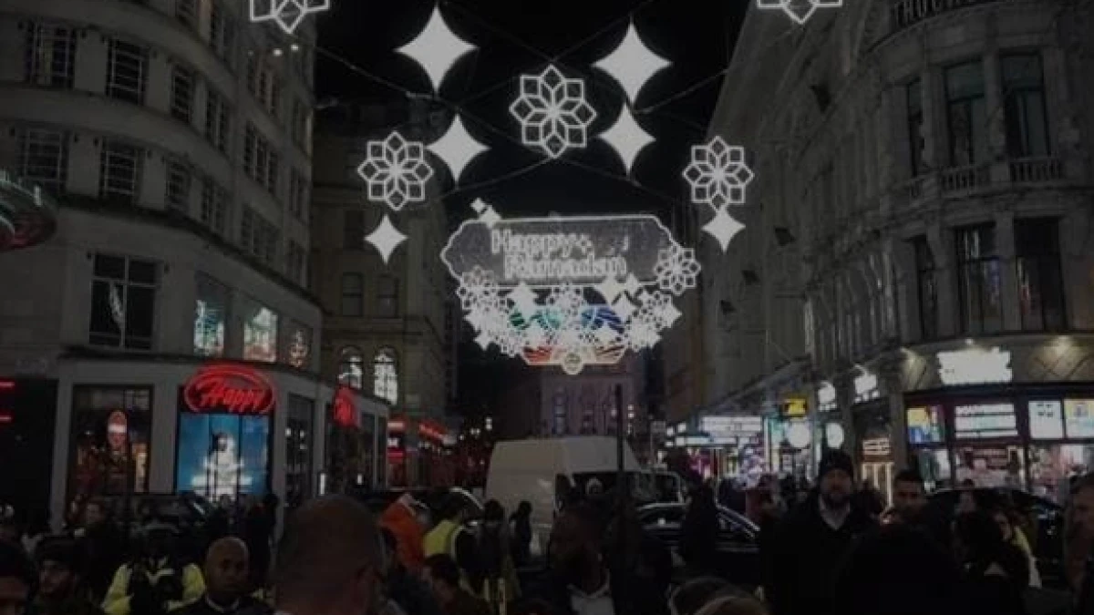 30 Ribu Lampu LED Ramadan Hiasi Langit London, Wali Kota Serukan Persatuan