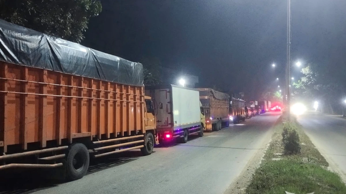 Imbas Pernyataan Bahlil, Antrean BBM Mengular di Aceh Tamiang