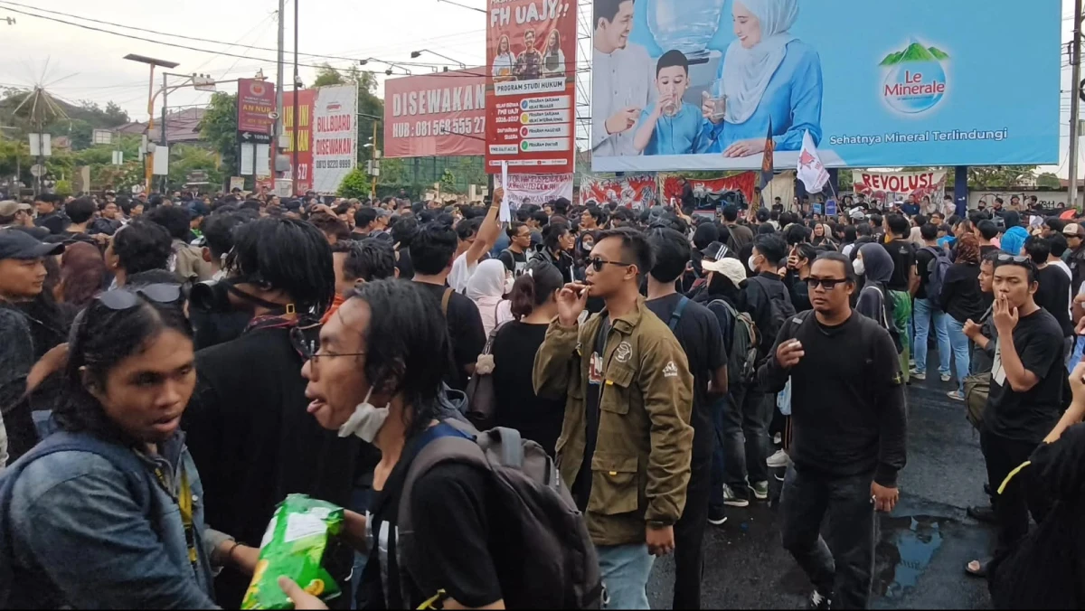 Gelombang Protes Berlanjut, Aksi di Gejayan Tuntut Evaluasi Program MBG hingga UU TNI