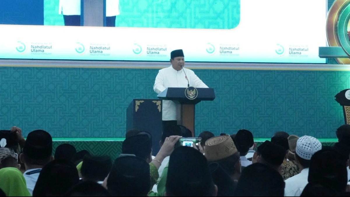Sah Jadi Warga NU, Prabowo Resmi Terima KartaNU di Penutupan Muktamar