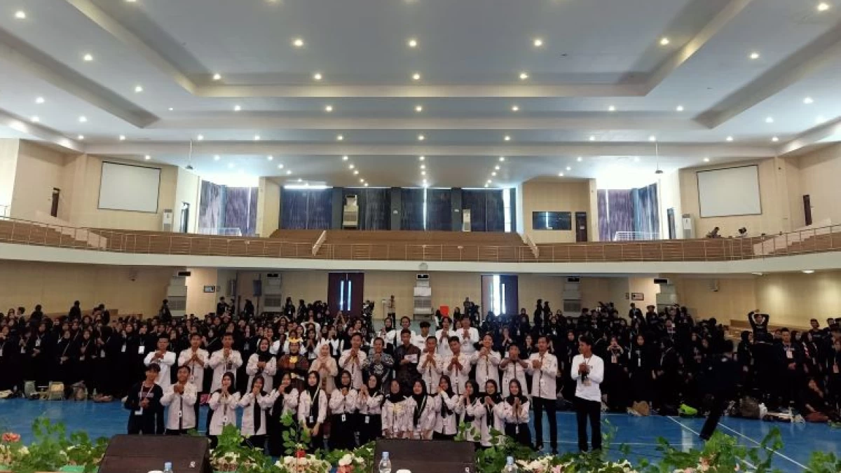 Moderat, Profesional, Visioner Bekal Mahasiswa FTIK UIN Salatiga Respons Kemajuan Teknologi