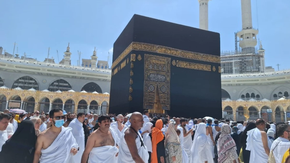 Kisah Layla Majnun (4-Habis): Saat Haji dan Ziarah Tak Sirnakan Cintaku Padanya