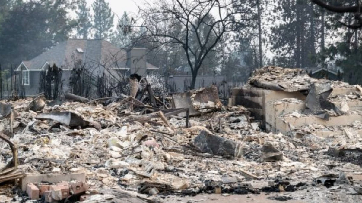 Kebakaran Hutan Hanguskan Permukiman di Kota Spokane, Amerika Serikat
