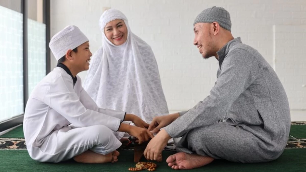 Khutbah Jumat: Ikhtiar Mewujudkan Keluarga Harmonis dan Ideal