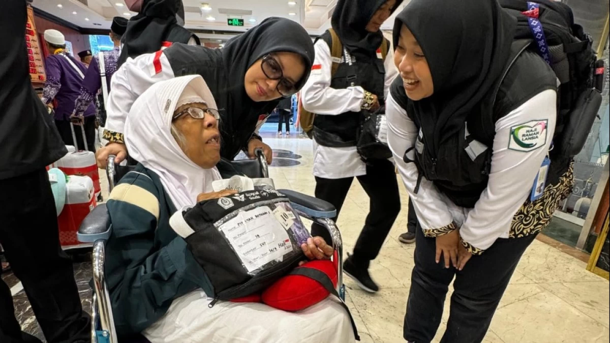 Habib Ja'far, Jemaah Lansia, dan Pentingnya Komunikasi Interpersonal Haji