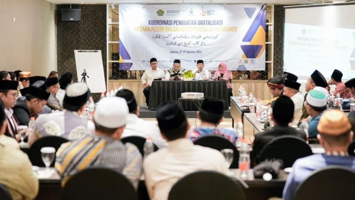 Pesantren Didorong Masifkan Penggunaan Aksara Pegon